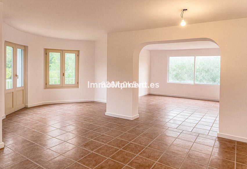 Revente - Villa - Benahavís - Benahavís Centro