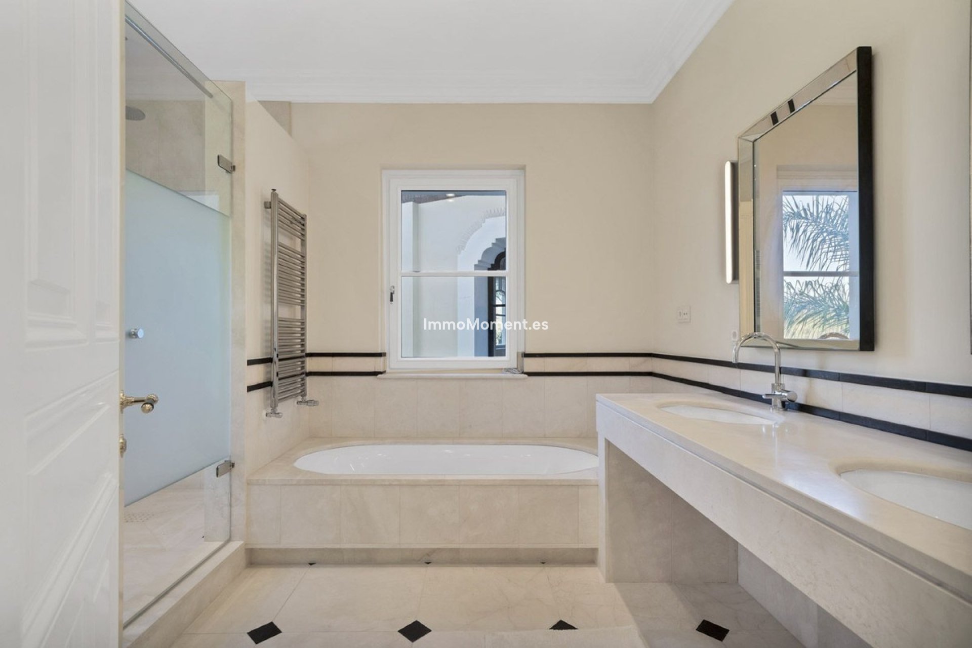 Revente - Villa - Benahavís - Benahavís Centro