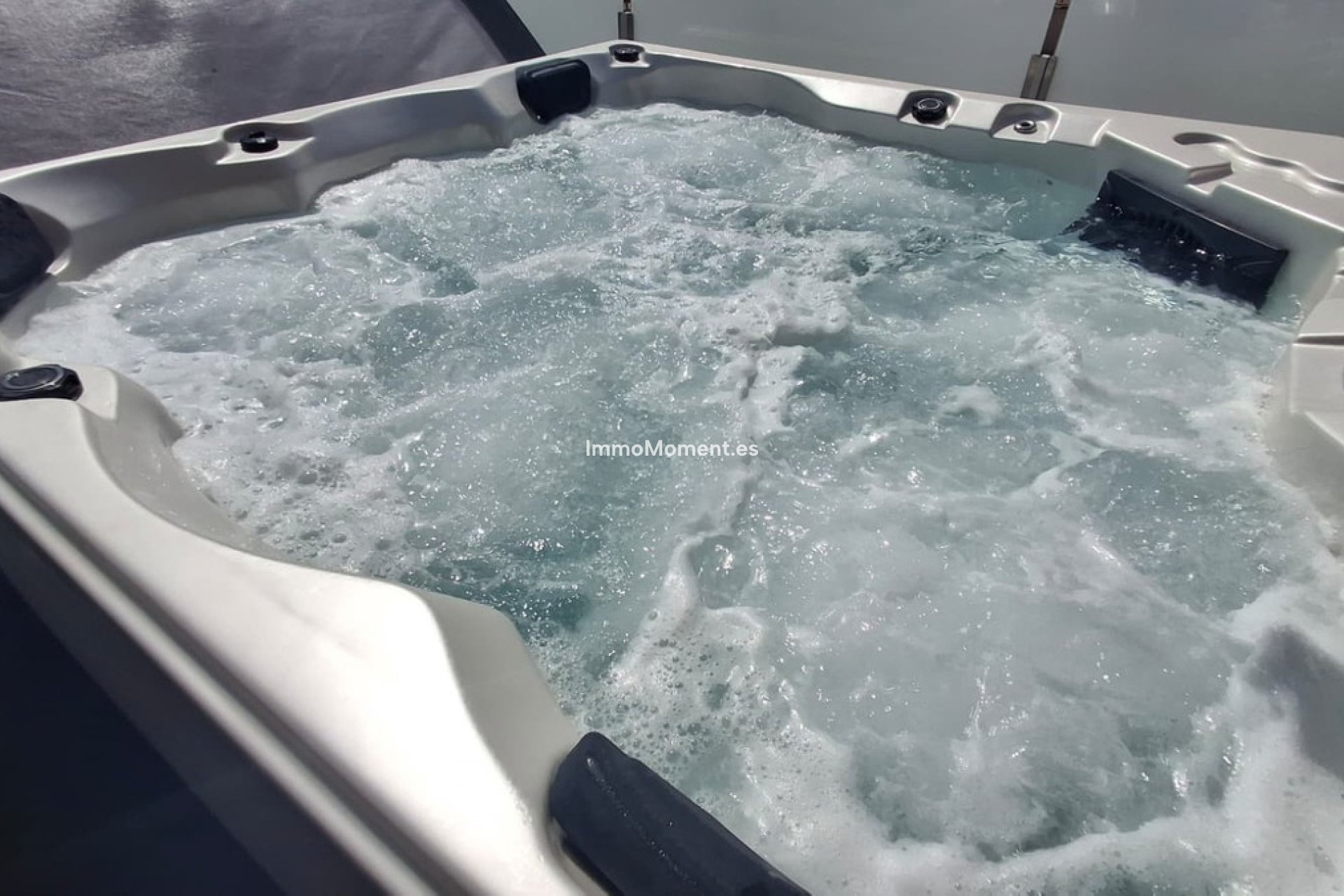 Revente - Villa - Benidorm - Urb Entre Naranjos