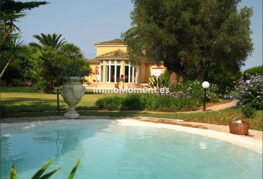 Revente - Villa - Denia - Denia Centro