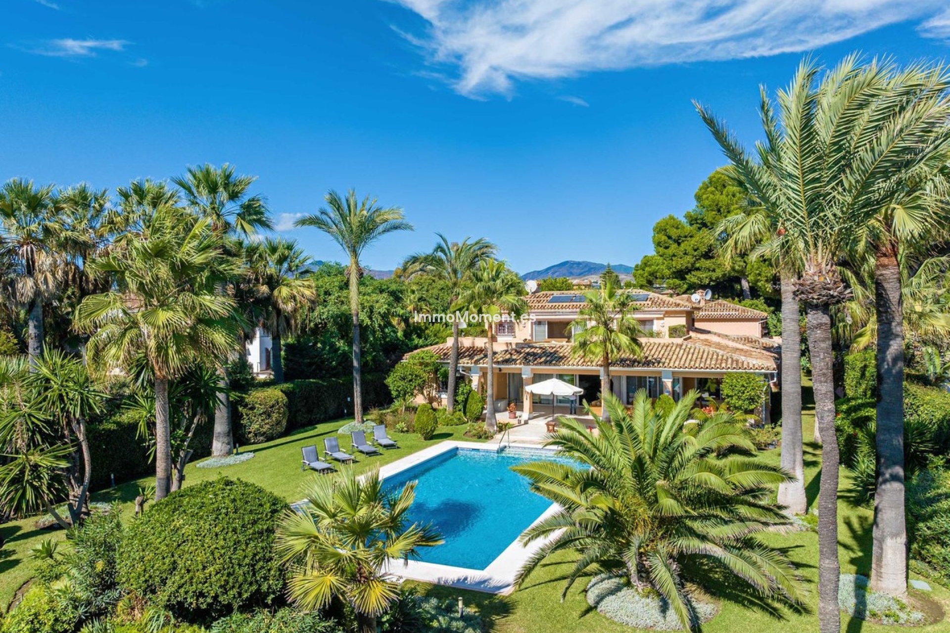 Revente - Villa - Estepona  - Benamara