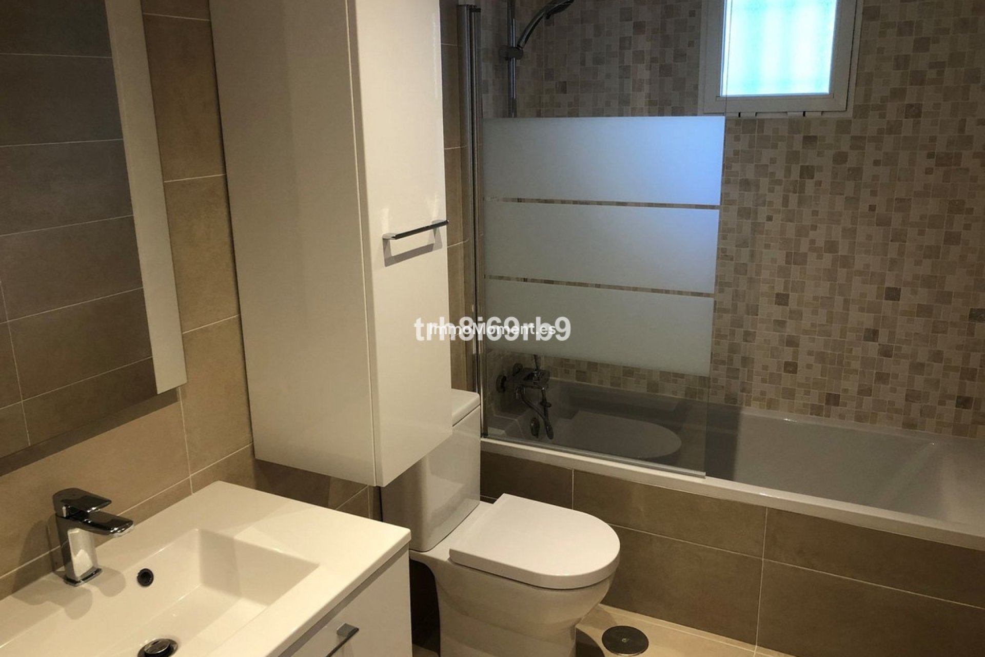 Revente - Villa - Estepona  - Benamara