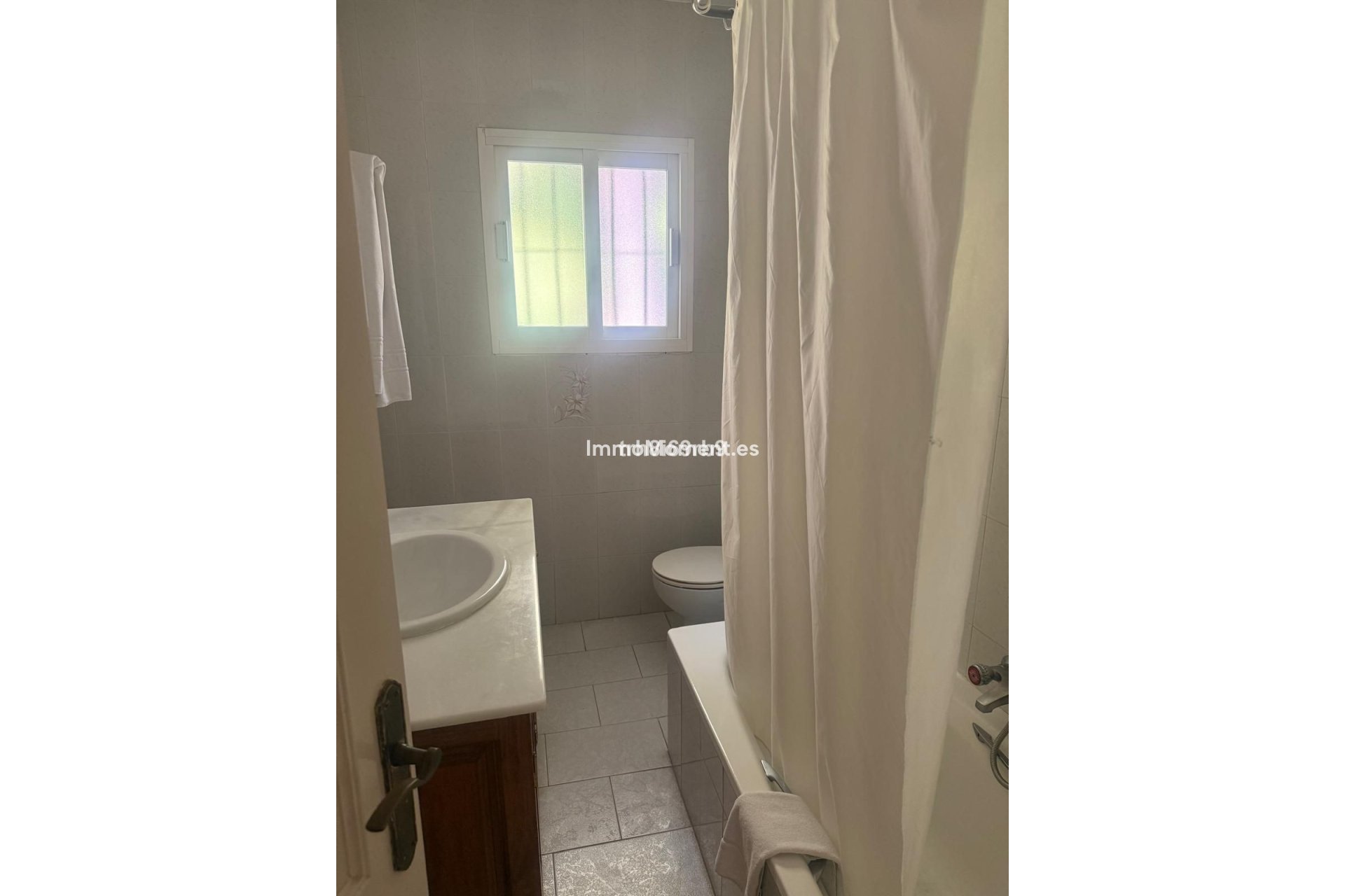 Revente - Villa - Estepona  - Benamara