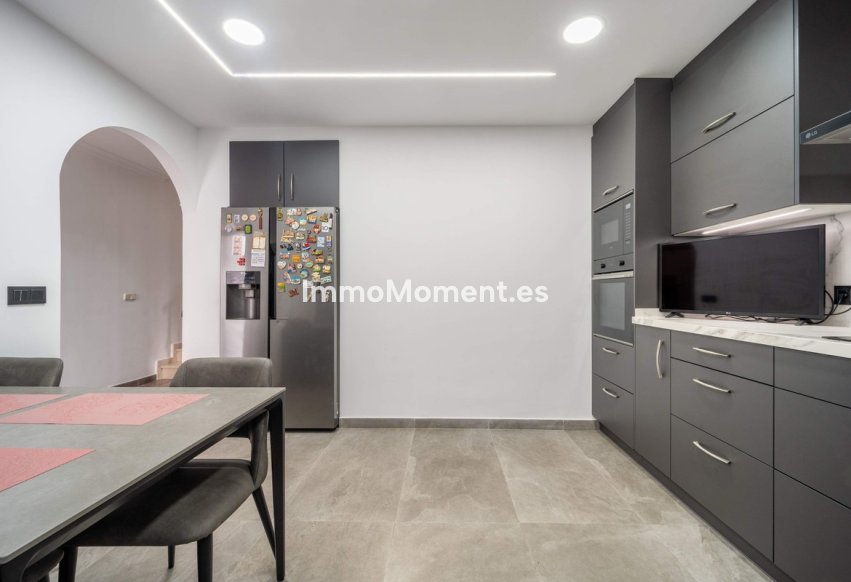 Revente - Villa - Estepona  - Estepona Centro