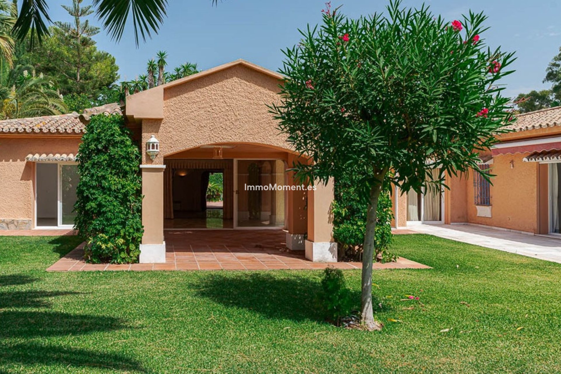 Revente - Villa - Estepona  - New Golden Mile