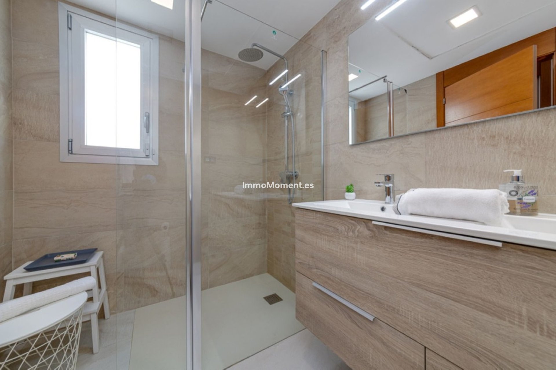 Revente - Villa - Guardamar del Segura - Urbanización El Raso