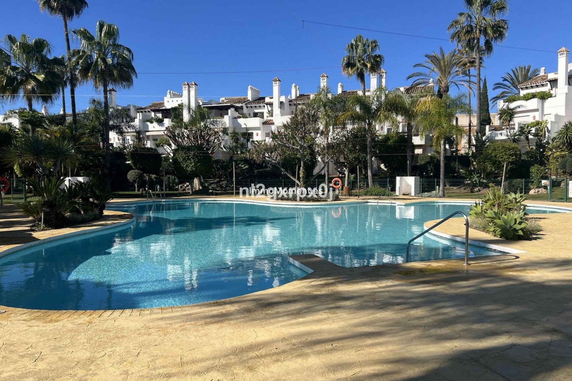 Revente - Villa individuelle - Estepona  - Costalita