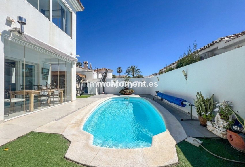 Revente - Villa individuelle - Estepona  - Costalita