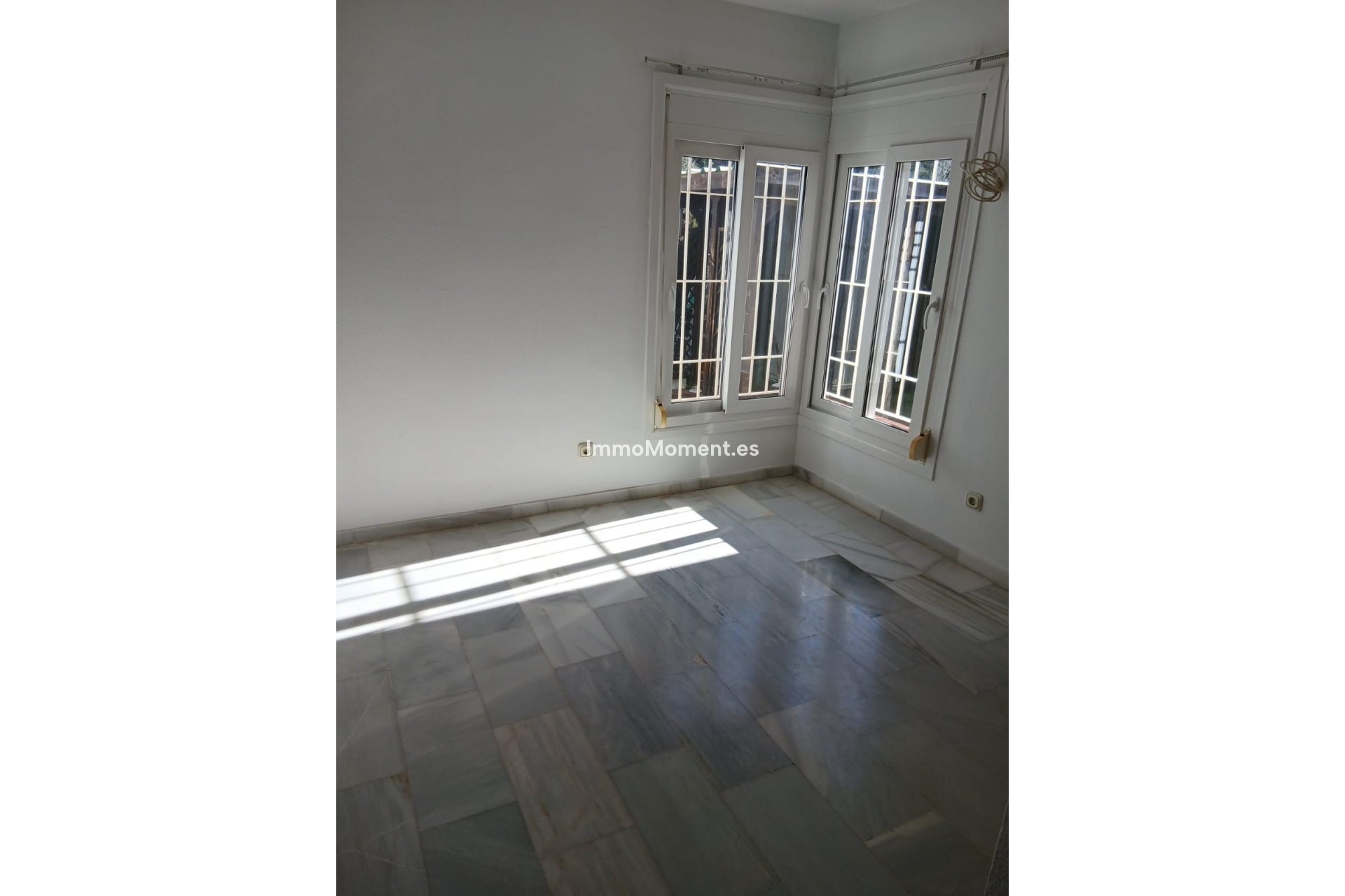 Revente - Villa individuelle - Estepona  - El Padron