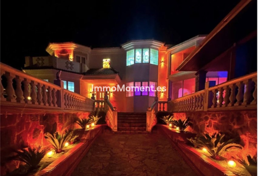 Revente - Villa individuelle - Estepona  - Estepona Centro