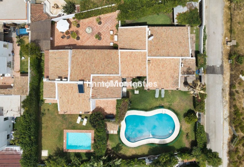 Revente - Villa individuelle - Estepona  - Estepona Centro