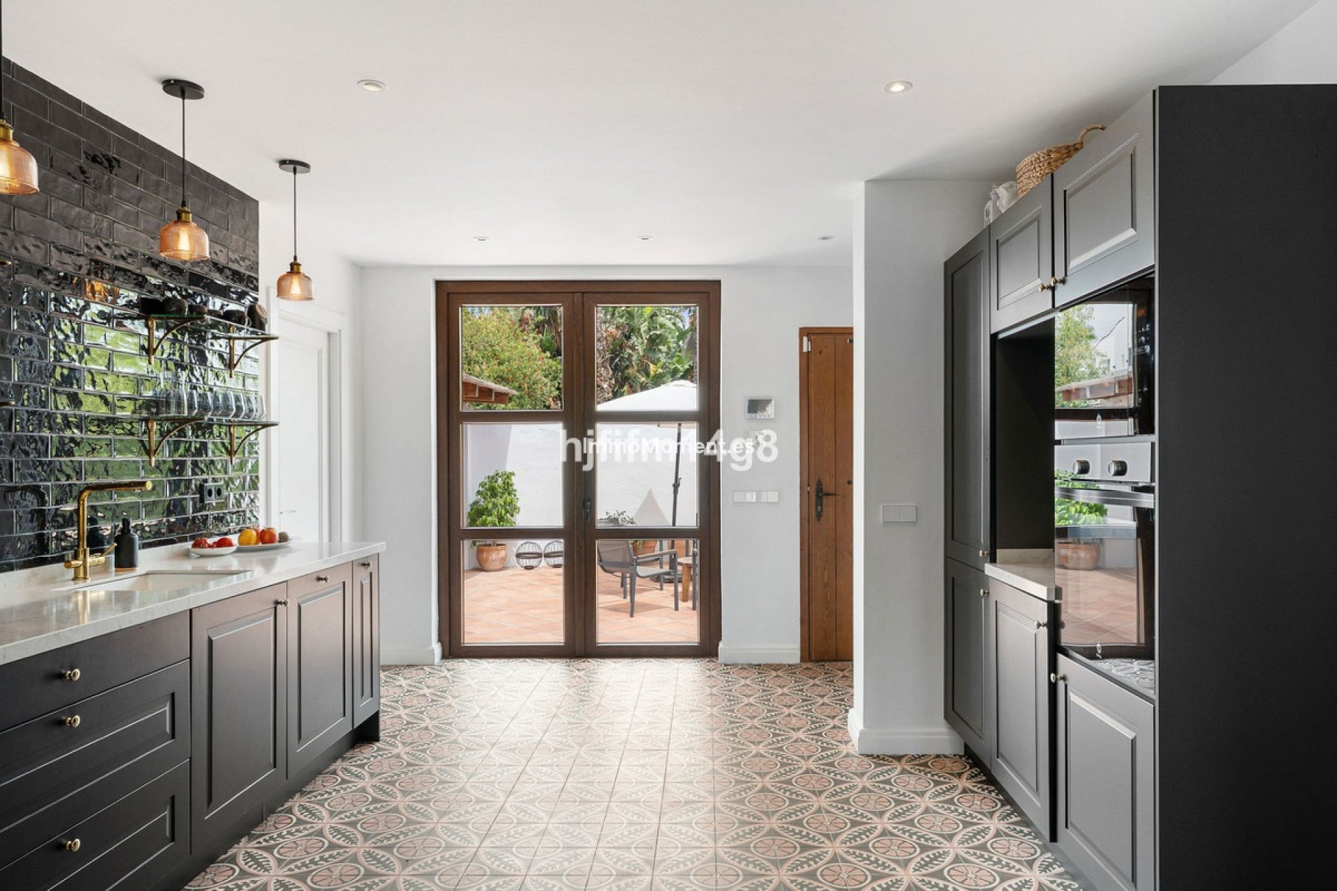 Revente - Villa individuelle - Estepona  - Estepona Centro