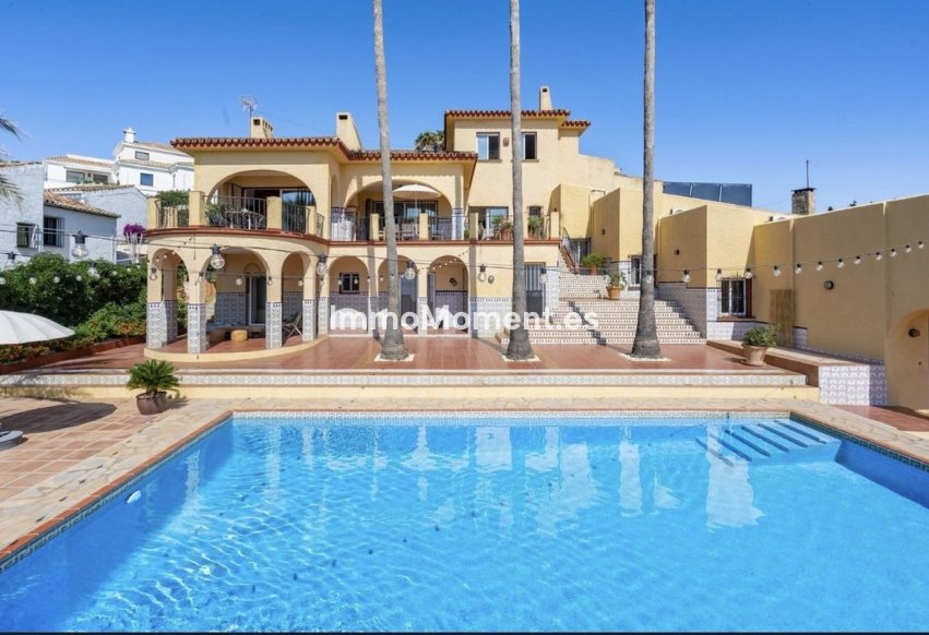 Revente - Villa individuelle - Estepona  - Estepona Centro