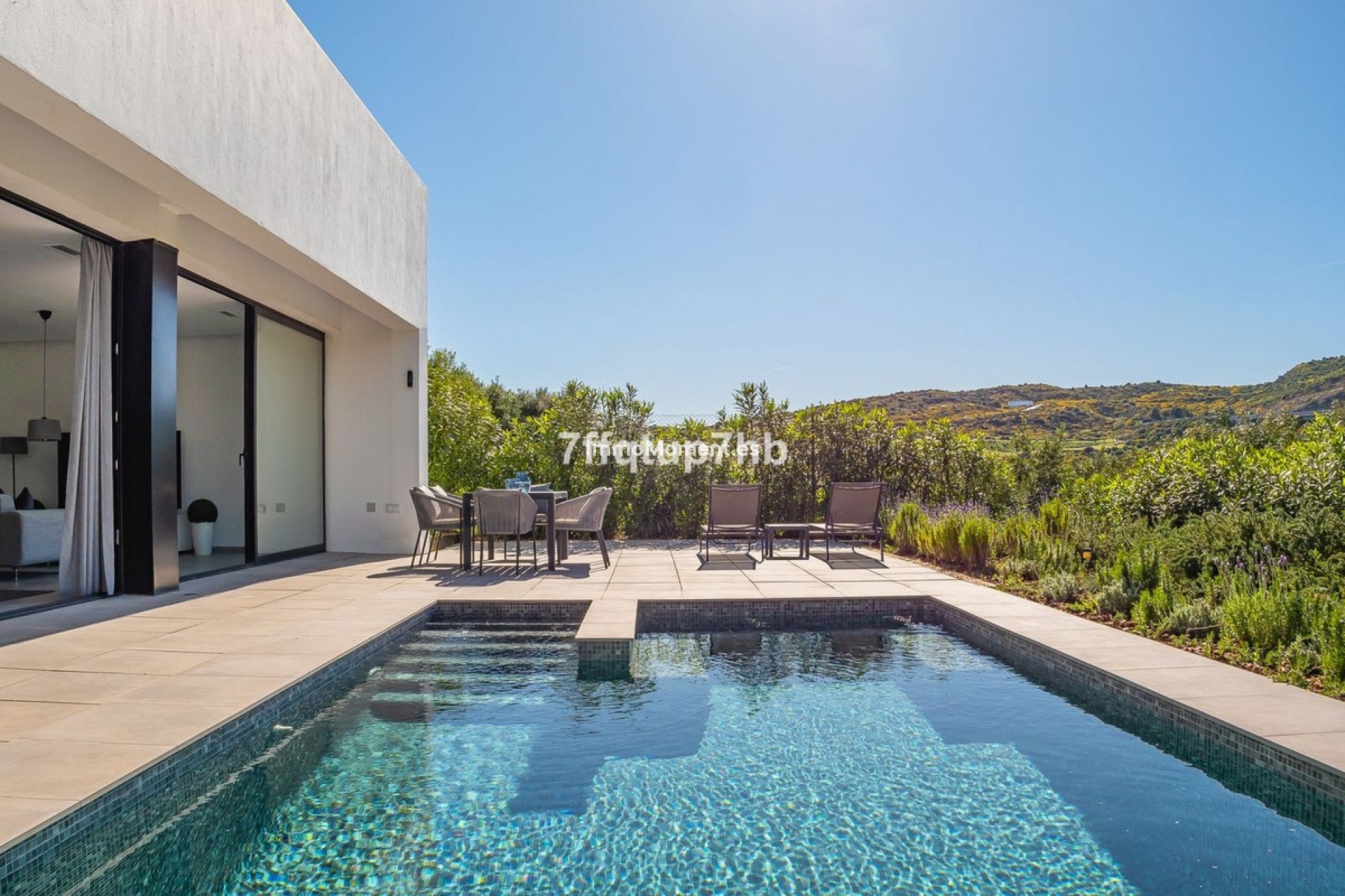 Revente - Villa individuelle - Estepona  - Estepona Centro