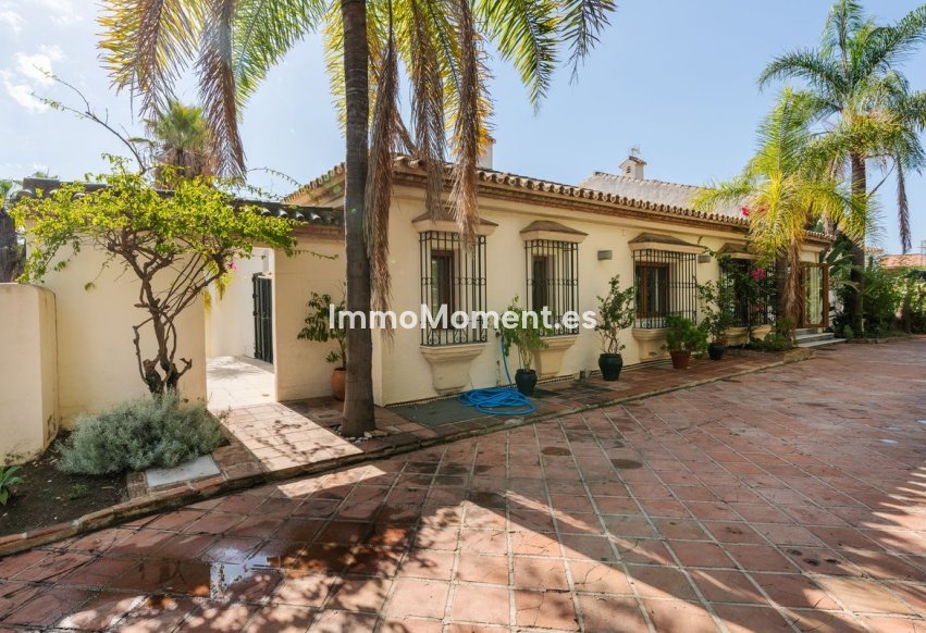 Revente - Villa individuelle - Estepona  - Estepona Centro