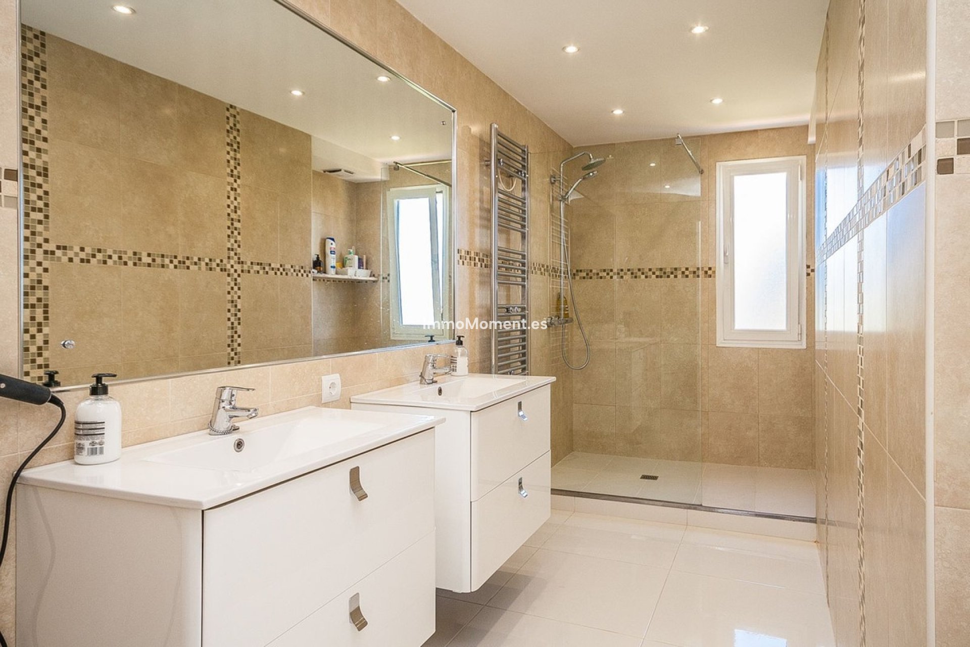 Revente - Villa individuelle - Estepona  - Estepona Centro