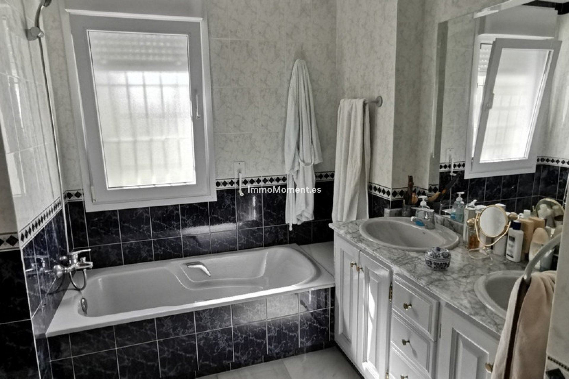 Revente - Villa individuelle - Estepona  - Estepona Centro