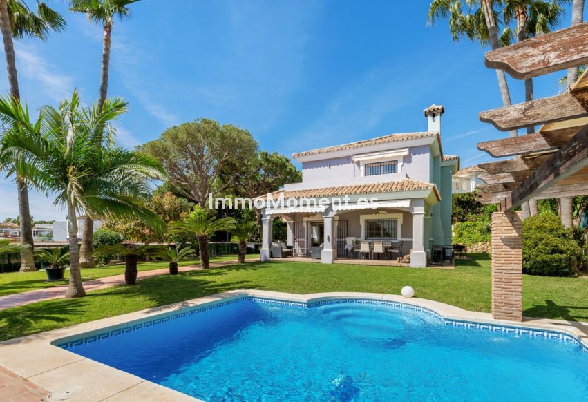 Revente - Villa individuelle - Estepona  - Estepona Centro