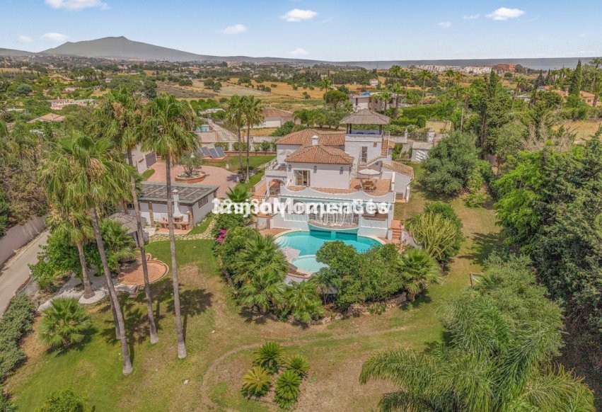 Revente - Villa individuelle - Estepona  - Estepona Centro