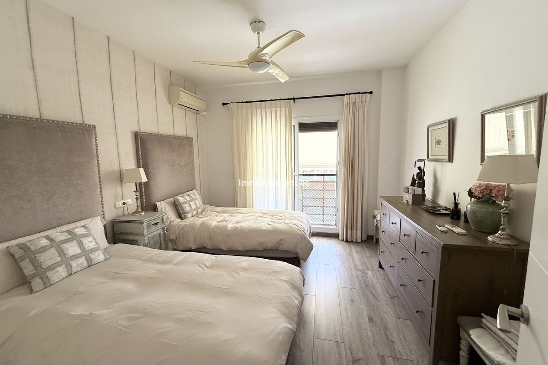 Revente - Villa individuelle - Estepona  - Selwo