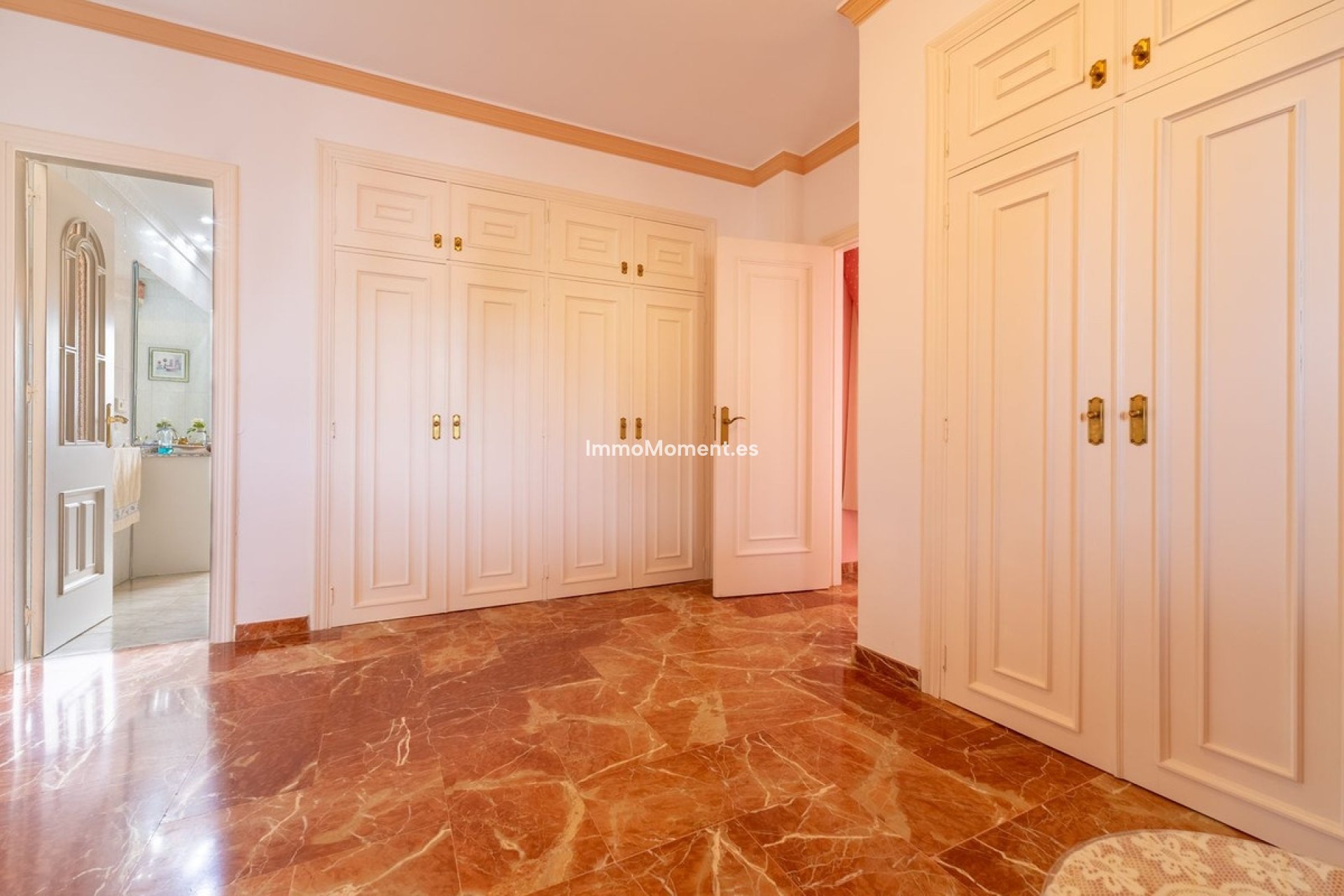 Revente - Villa individuelle - Intérieur                       - Alhaurín de la Torre
