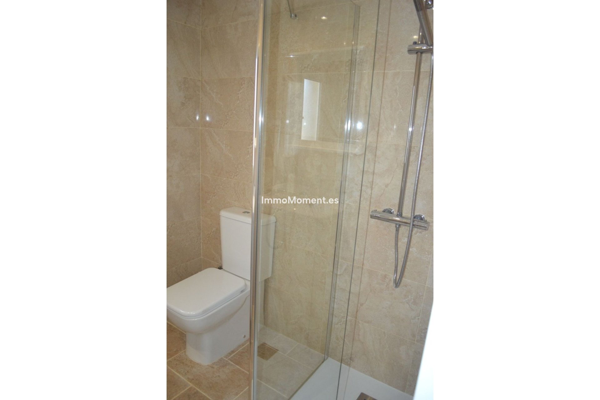 Revente - Villa individuelle - Intérieur                       - Alhaurín de la Torre