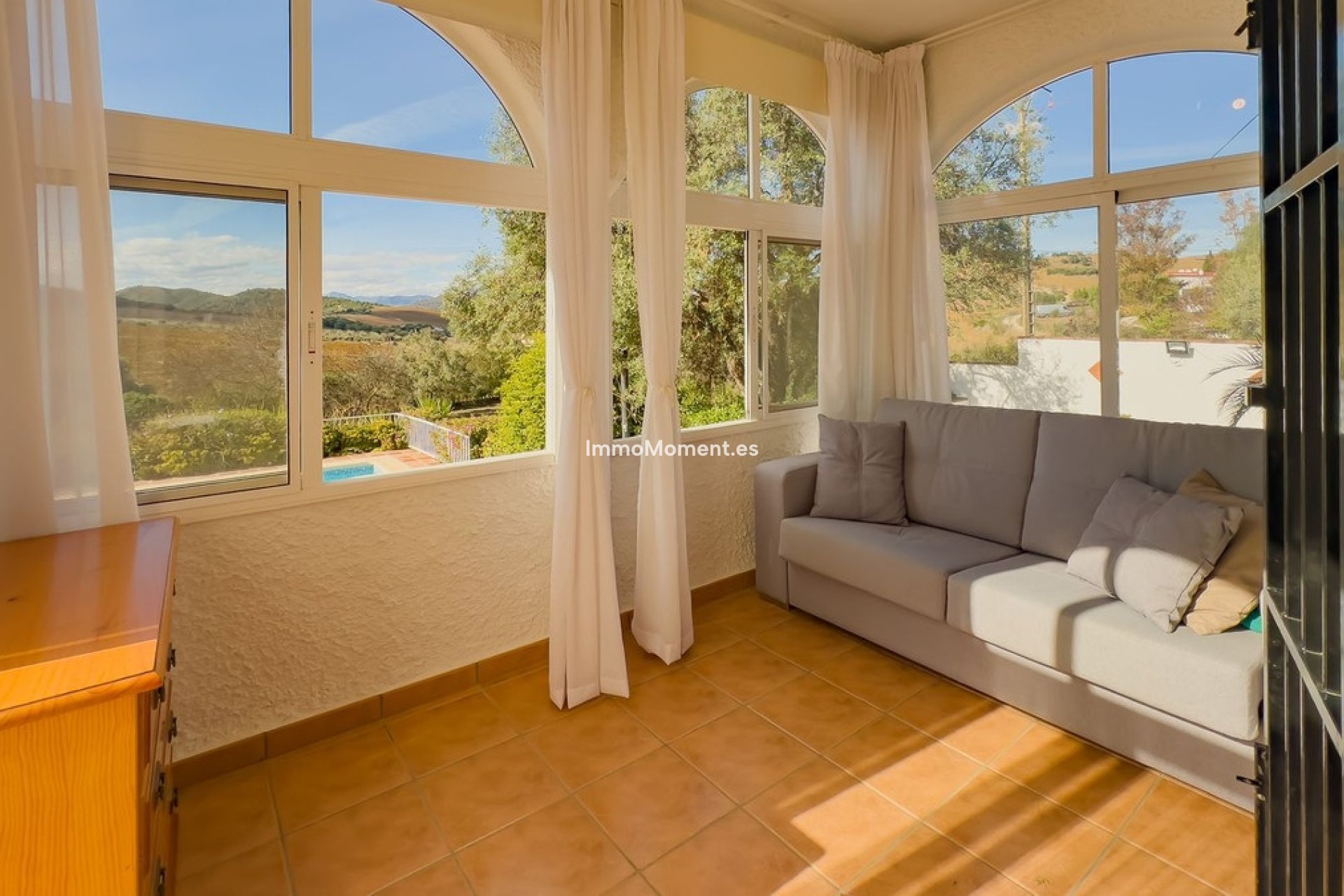 Revente - Villa individuelle - Intérieur                       - Almogía