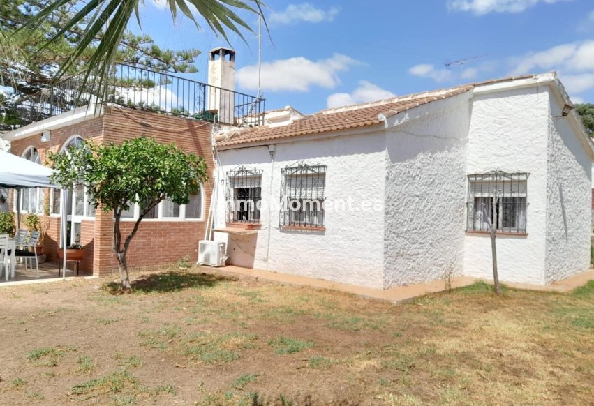 Revente - Villa individuelle - Intérieur                       - Churriana