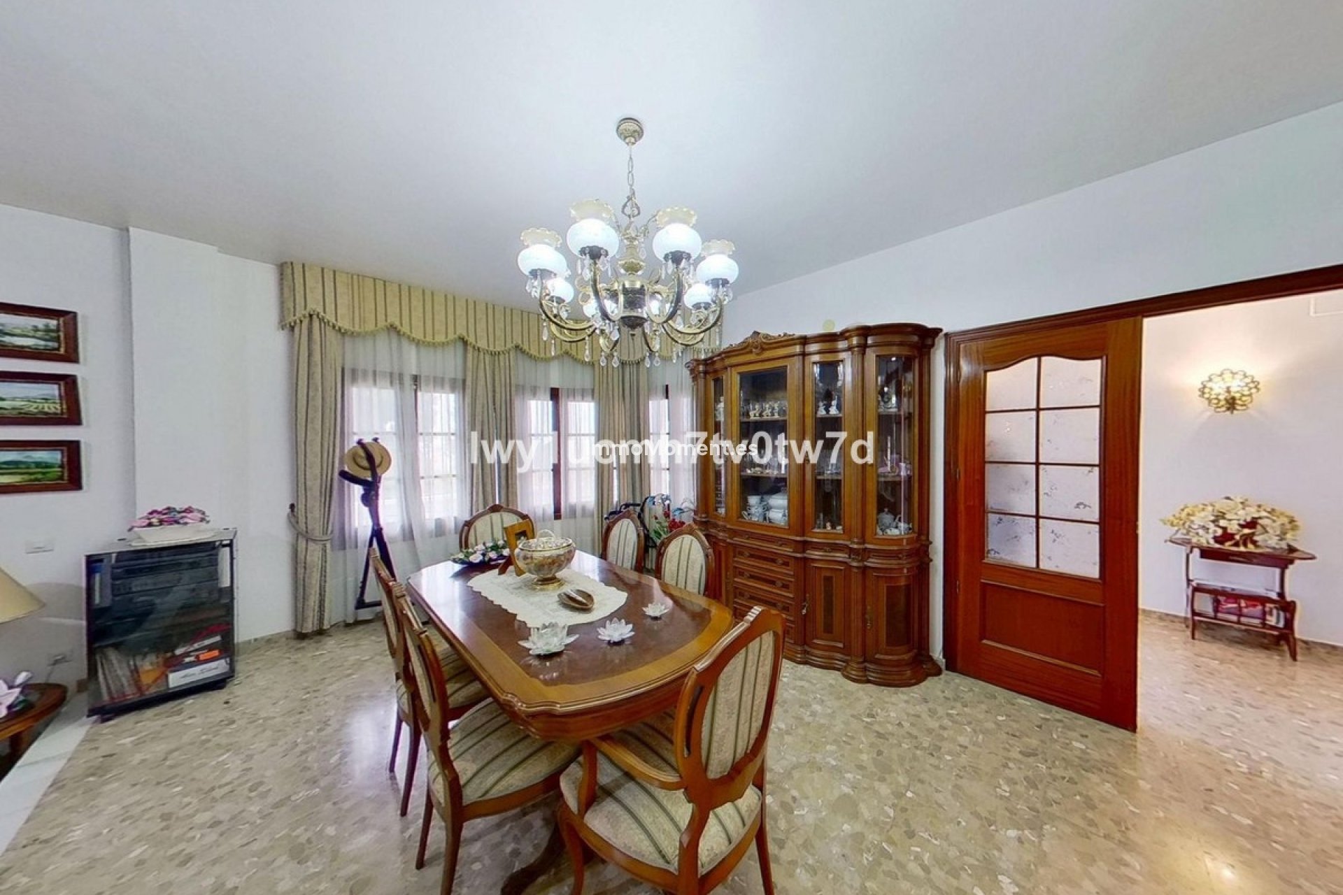 Revente - Villa individuelle - Intérieur                       - Churriana