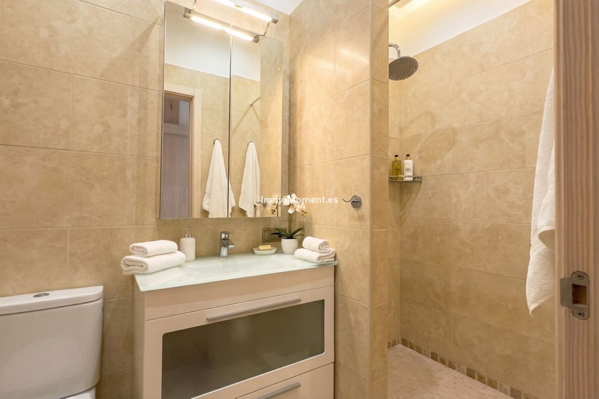 Revente - Villa individuelle - Intérieur                       - Guaro