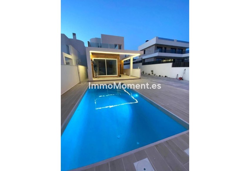 Revente - Villa individuelle - Torrevieja - Aguas Nuevas