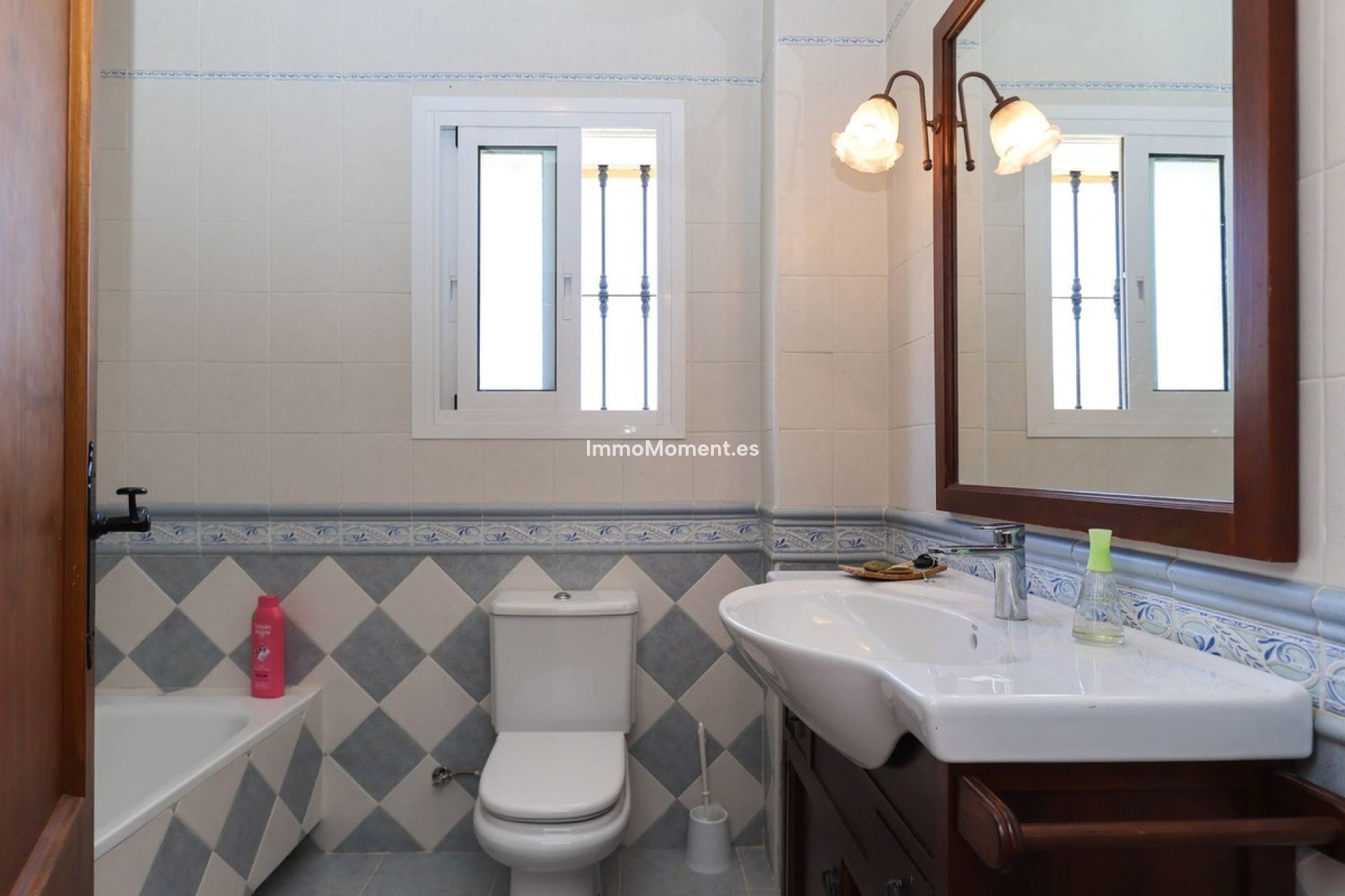 Revente - Villa - Intérieur                       - Guaro