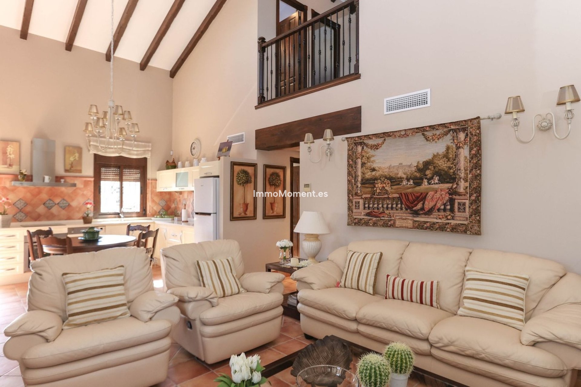 Revente - Villa - Intérieur                       - Guaro