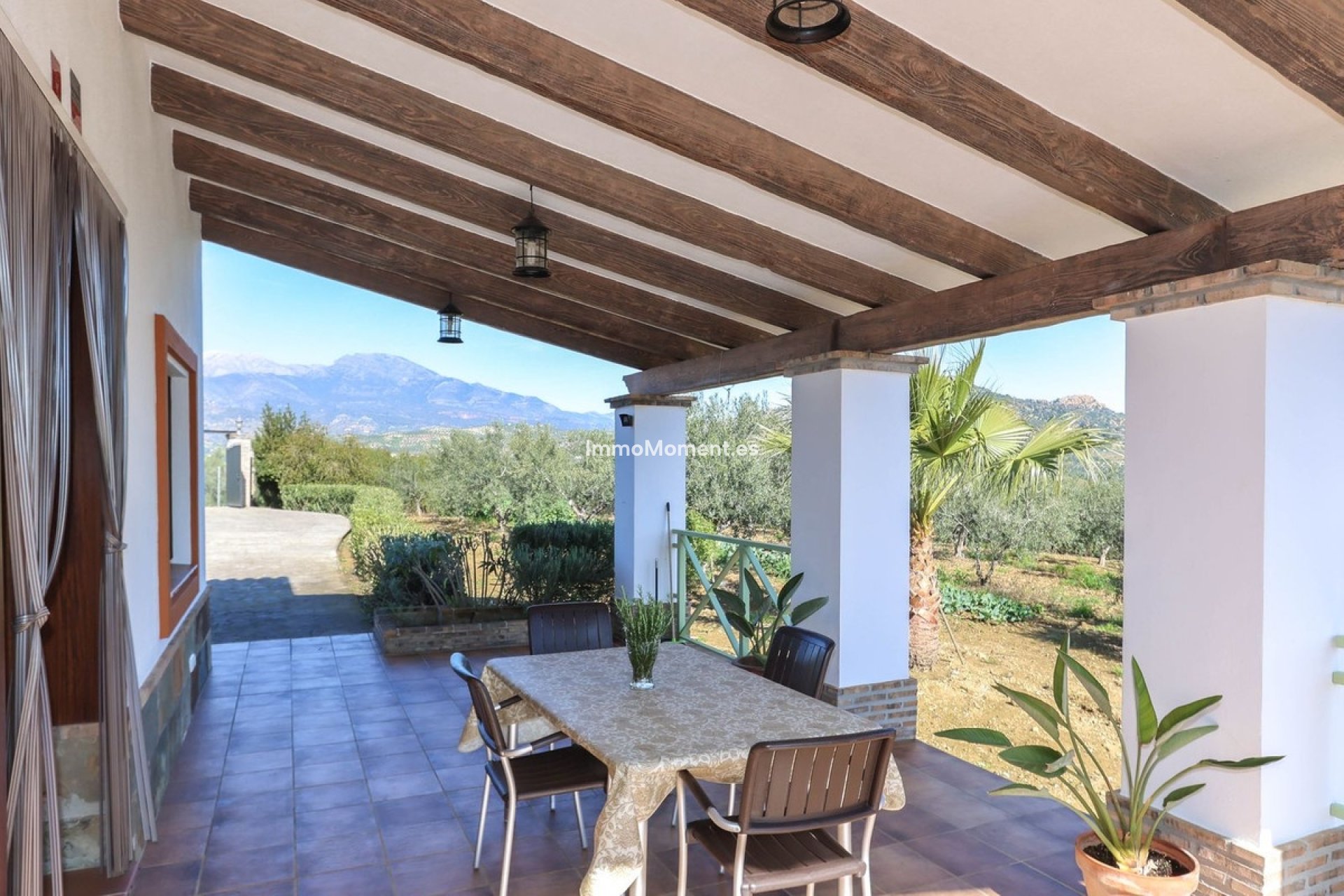 Revente - Villa - Intérieur                       - Guaro