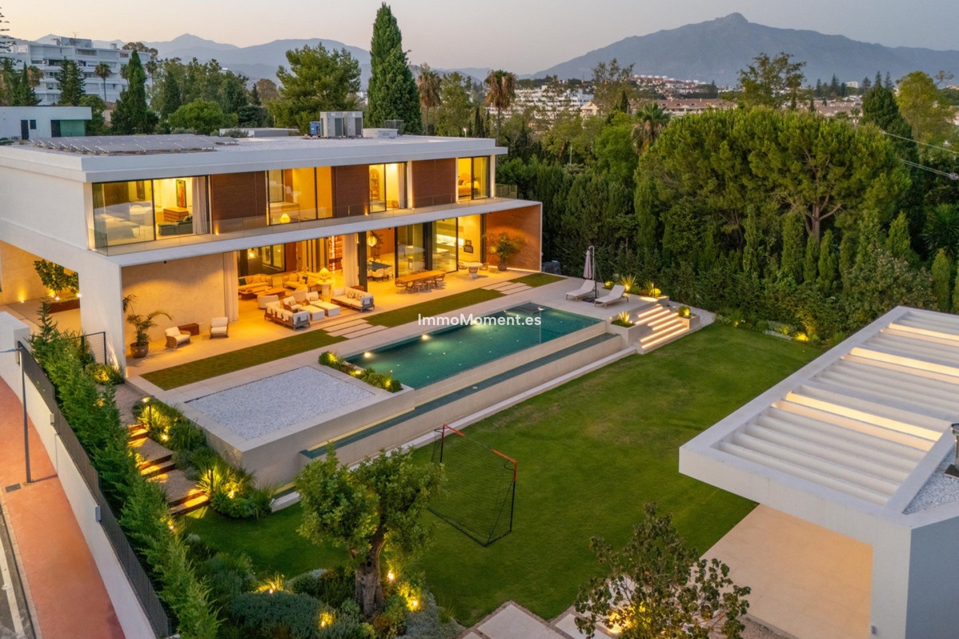 Revente - Villa - Marbella - Guadalmina Alta