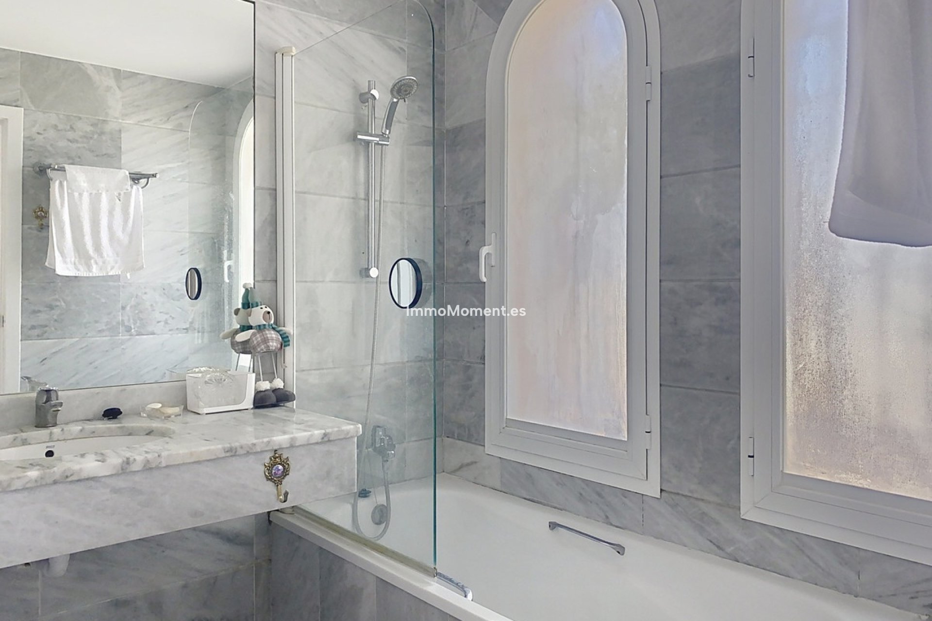 Revente - Villa - Marbella - Guadalmina Alta