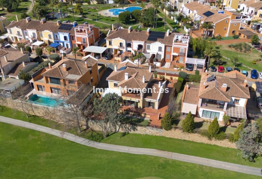Revente - Villa - Marbella - Guadalmina Alta