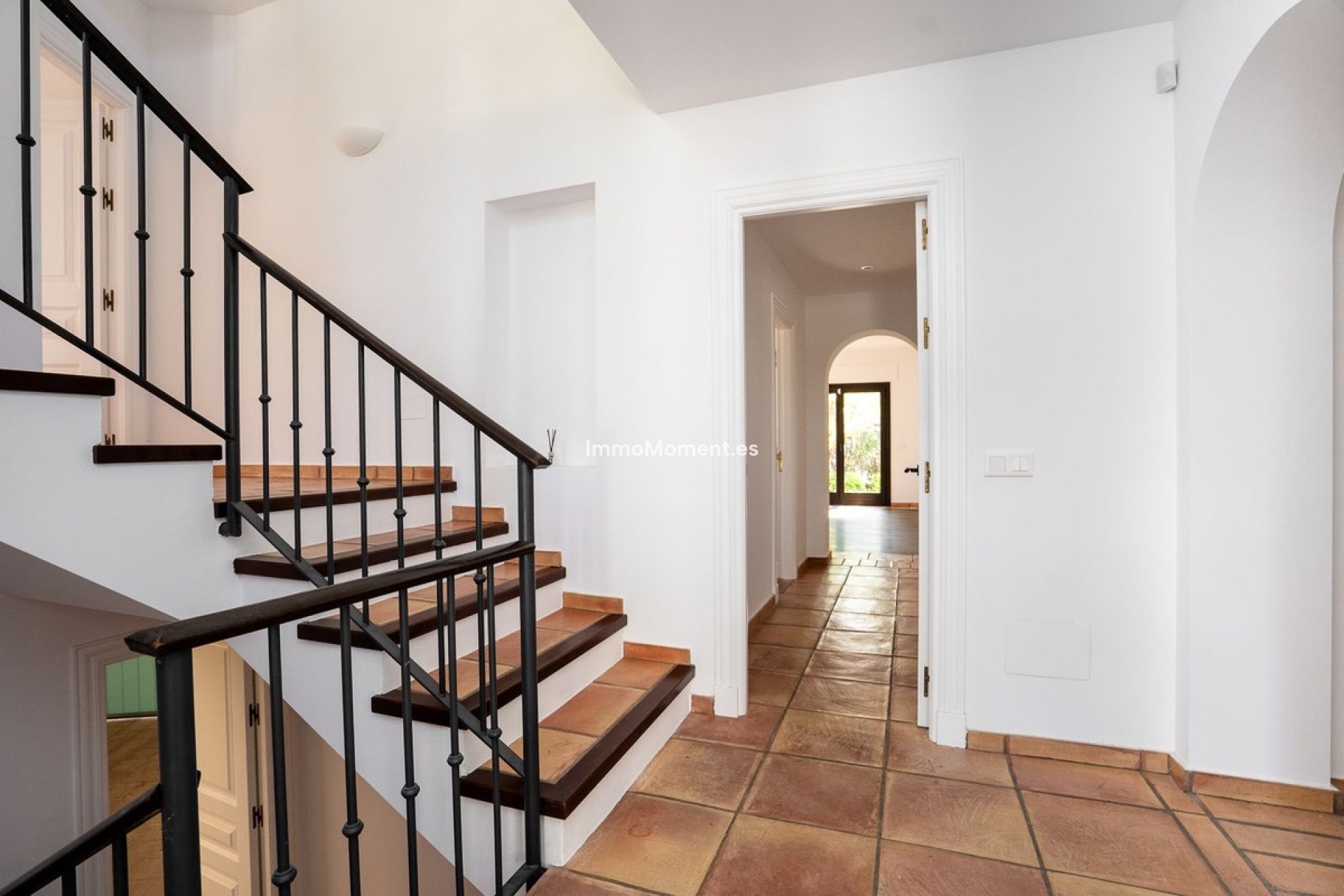 Revente - Villa - Marbella - Guadalmina Baja