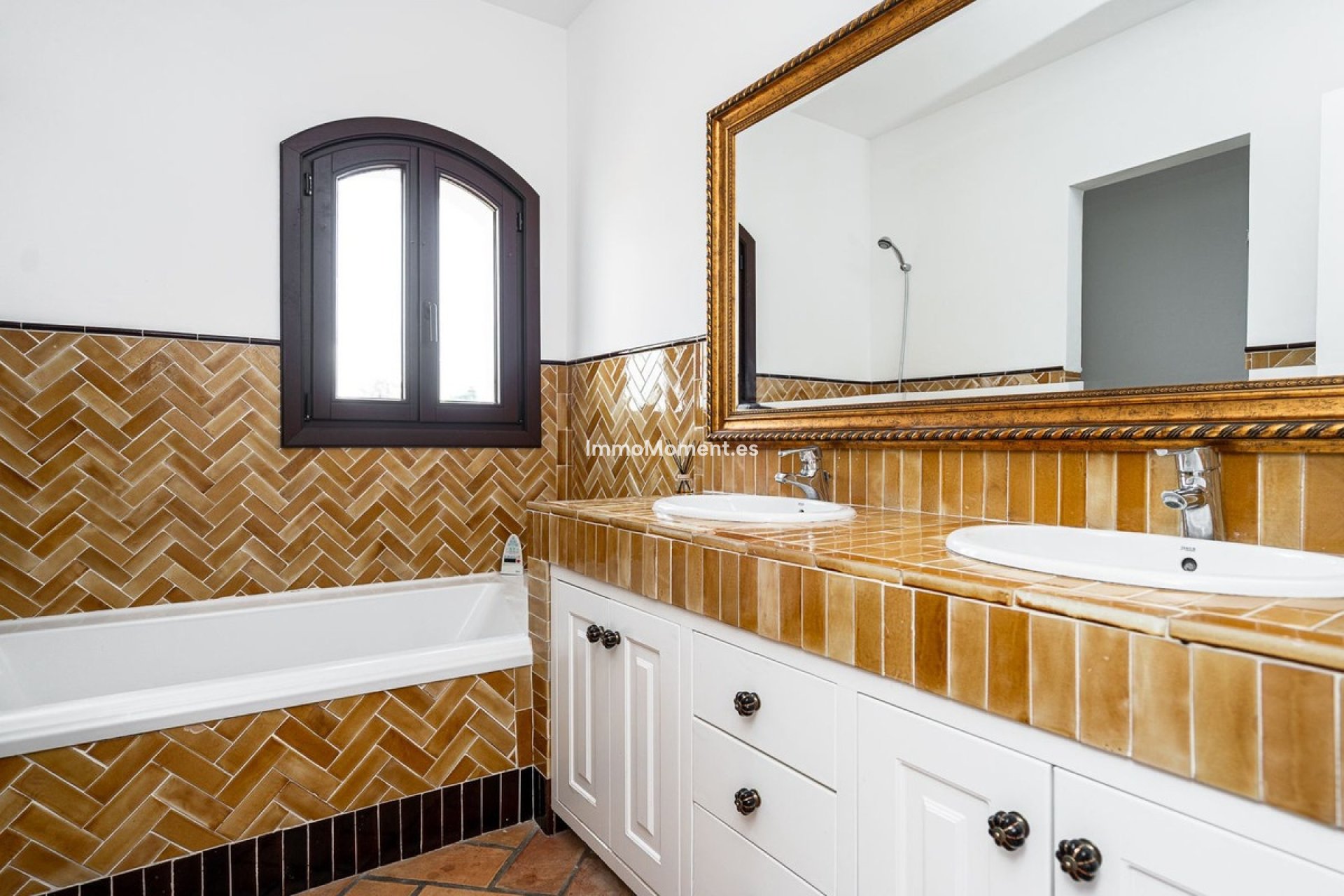 Revente - Villa - Marbella - Guadalmina Baja