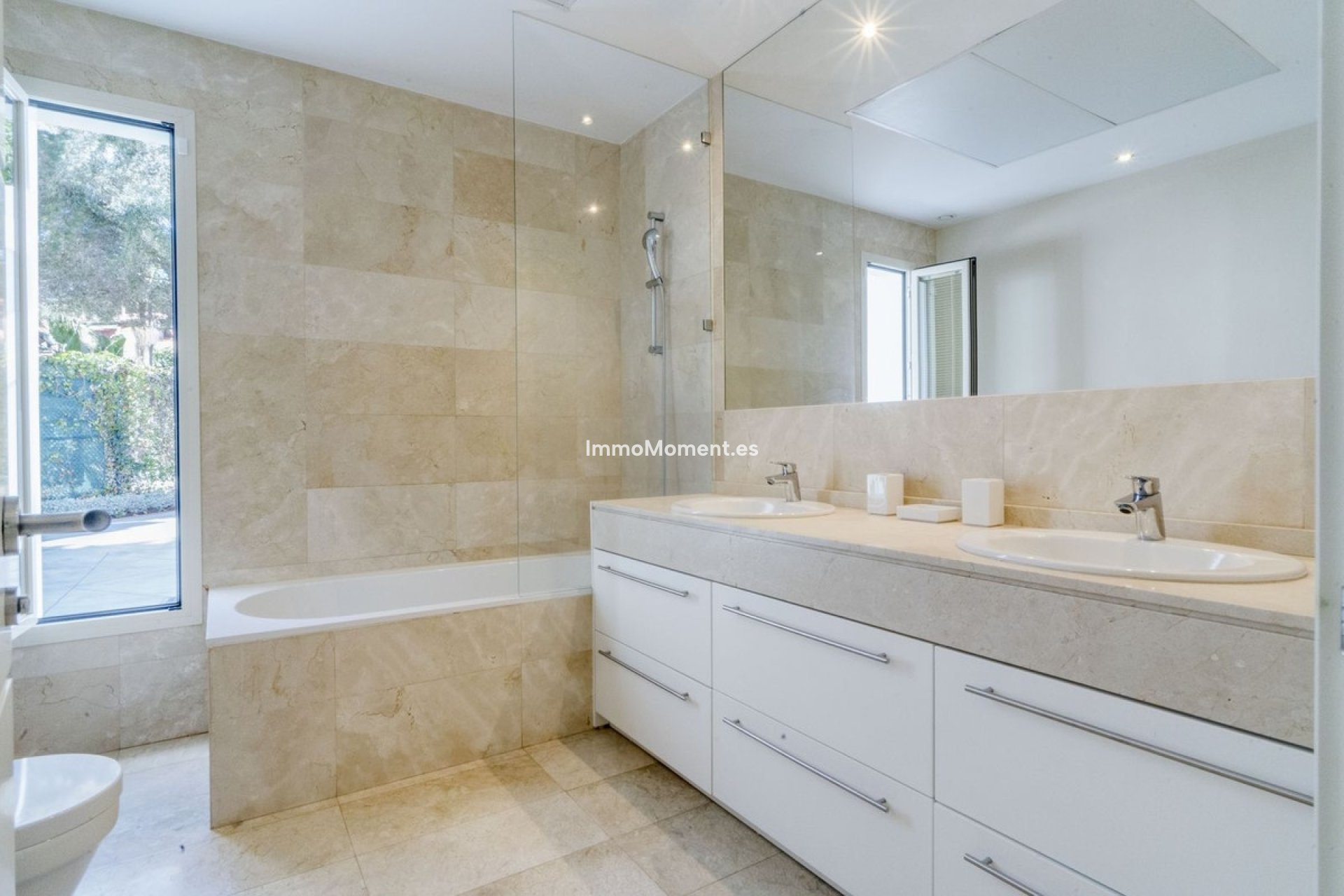 Revente - Villa - Marbella - Guadalmina Baja