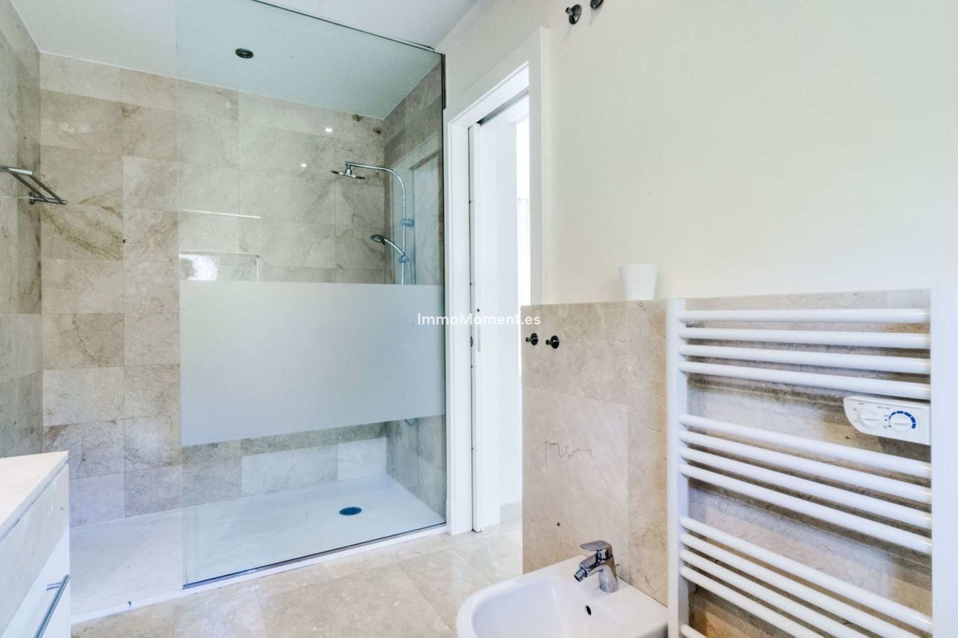 Revente - Villa - Marbella - Guadalmina Baja