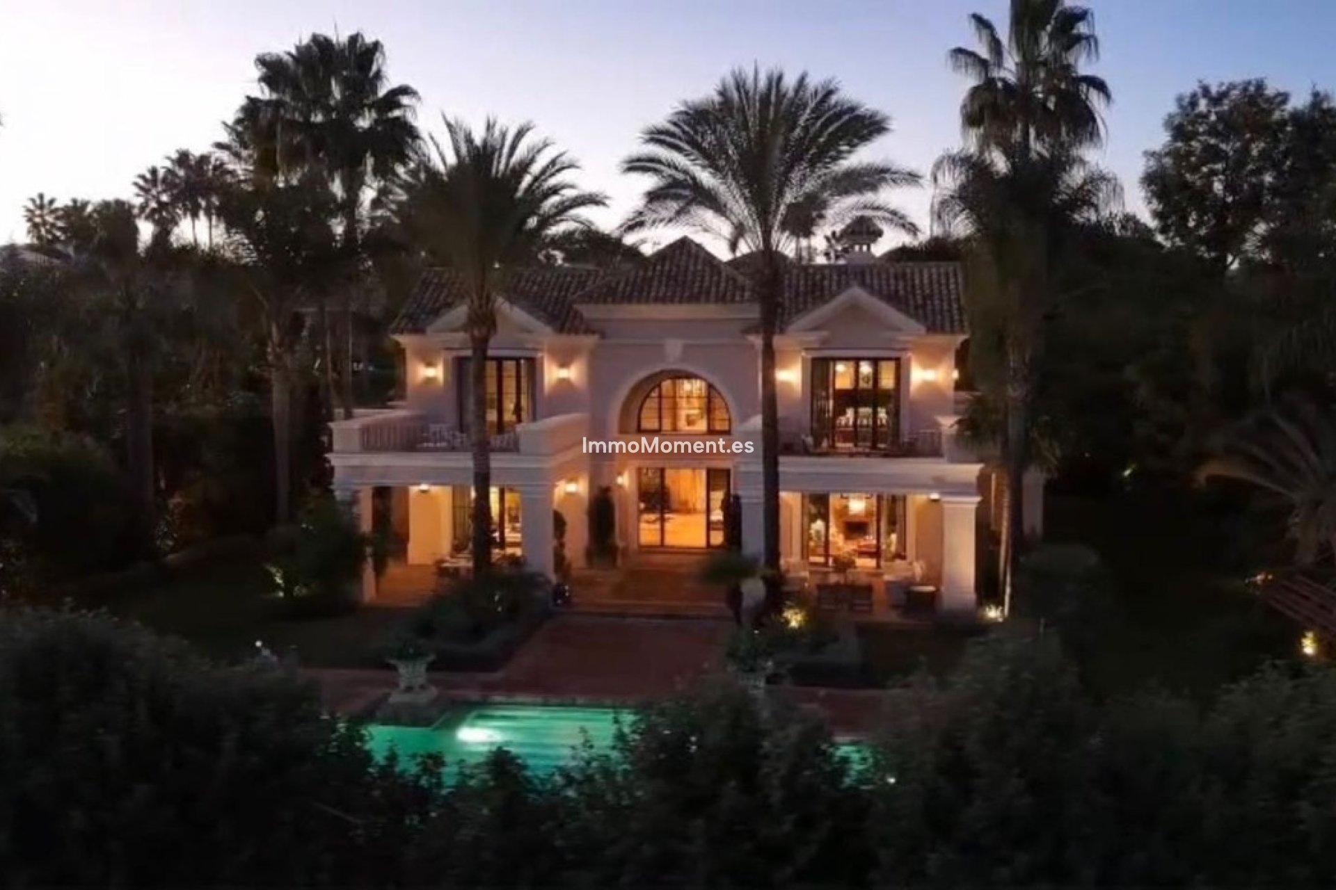 Revente - Villa - Marbella - Guadalmina Baja