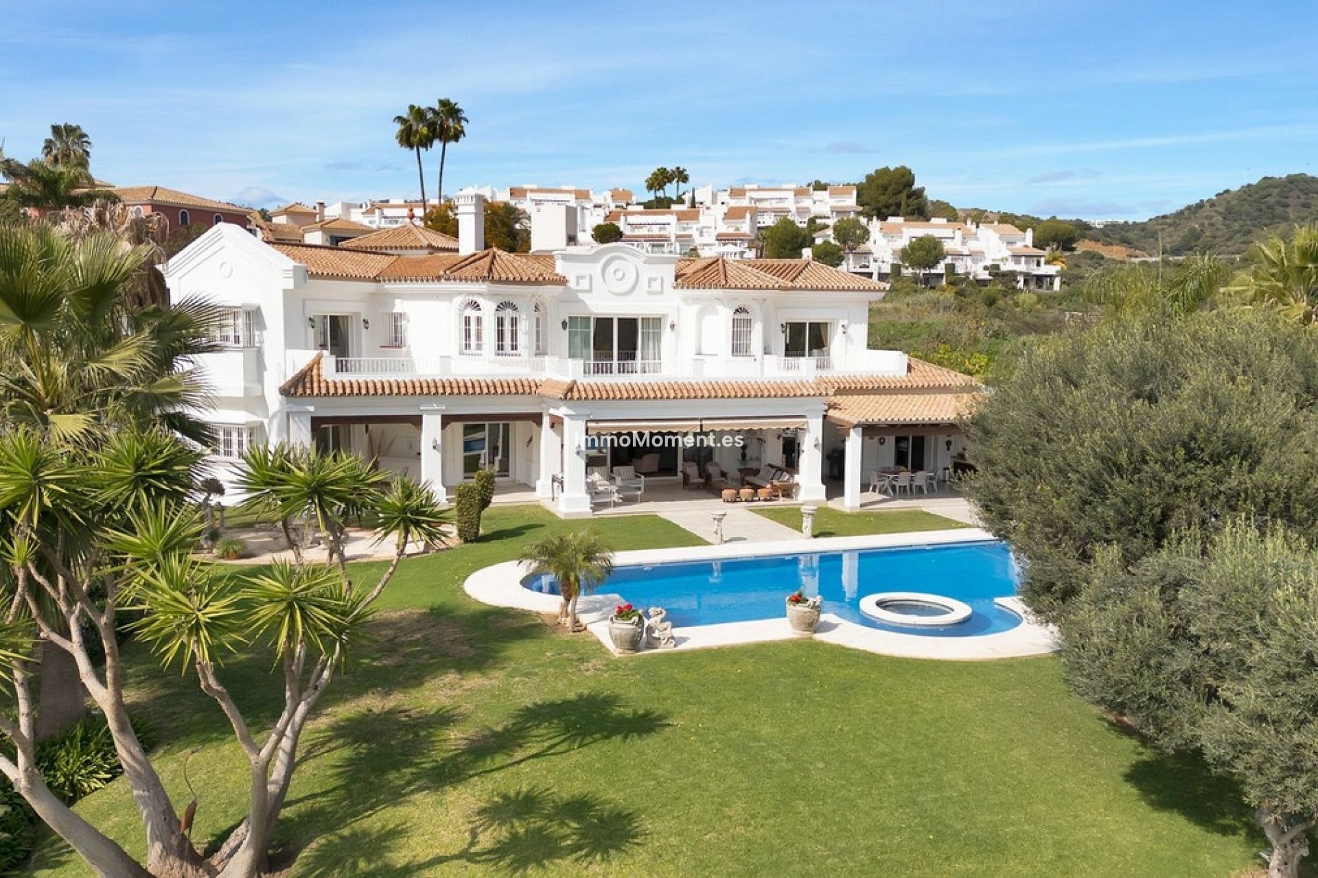 Revente - Villa - Marbella - Nueva Andalucía