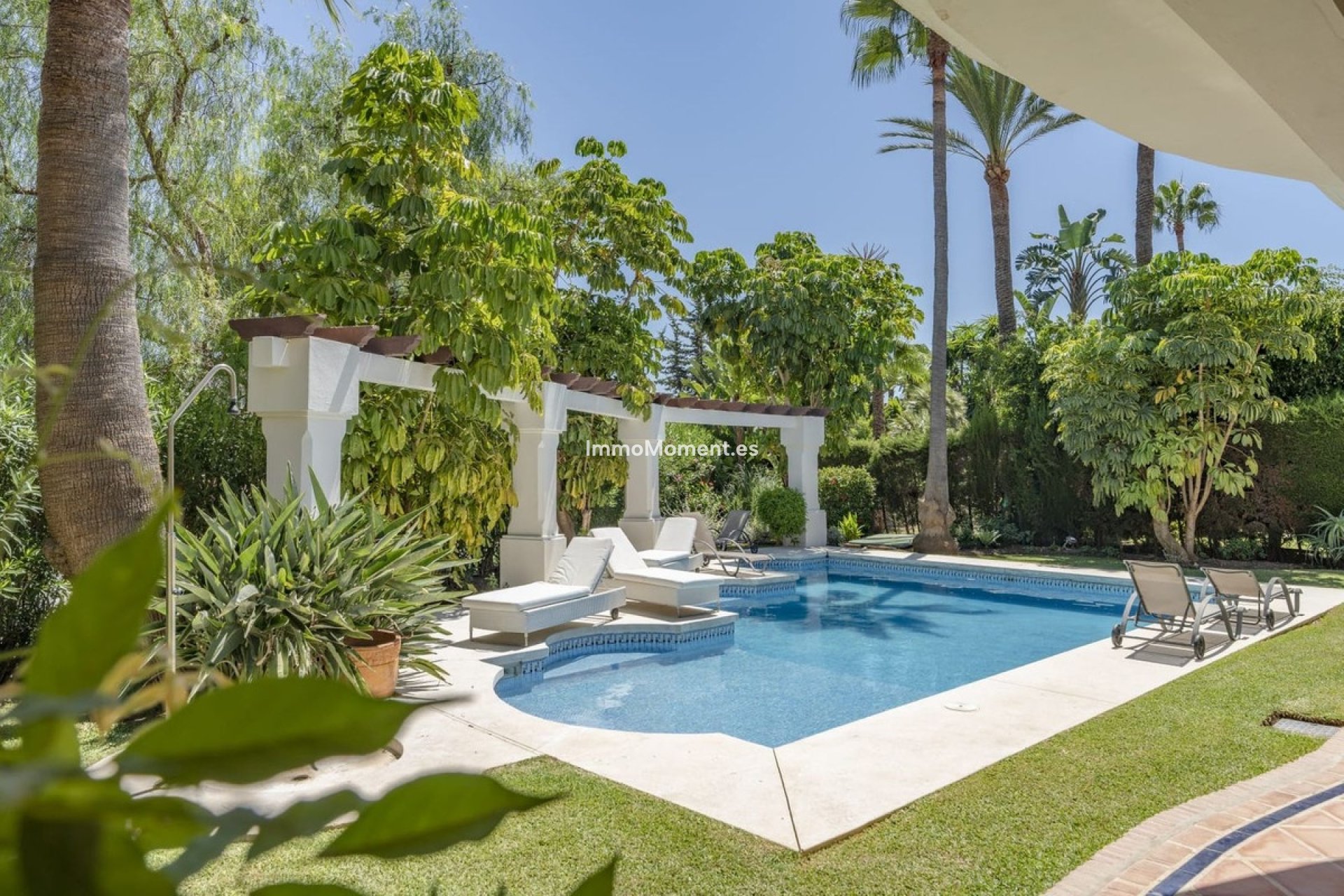 Revente - Villa - Marbella - Nueva Andalucía