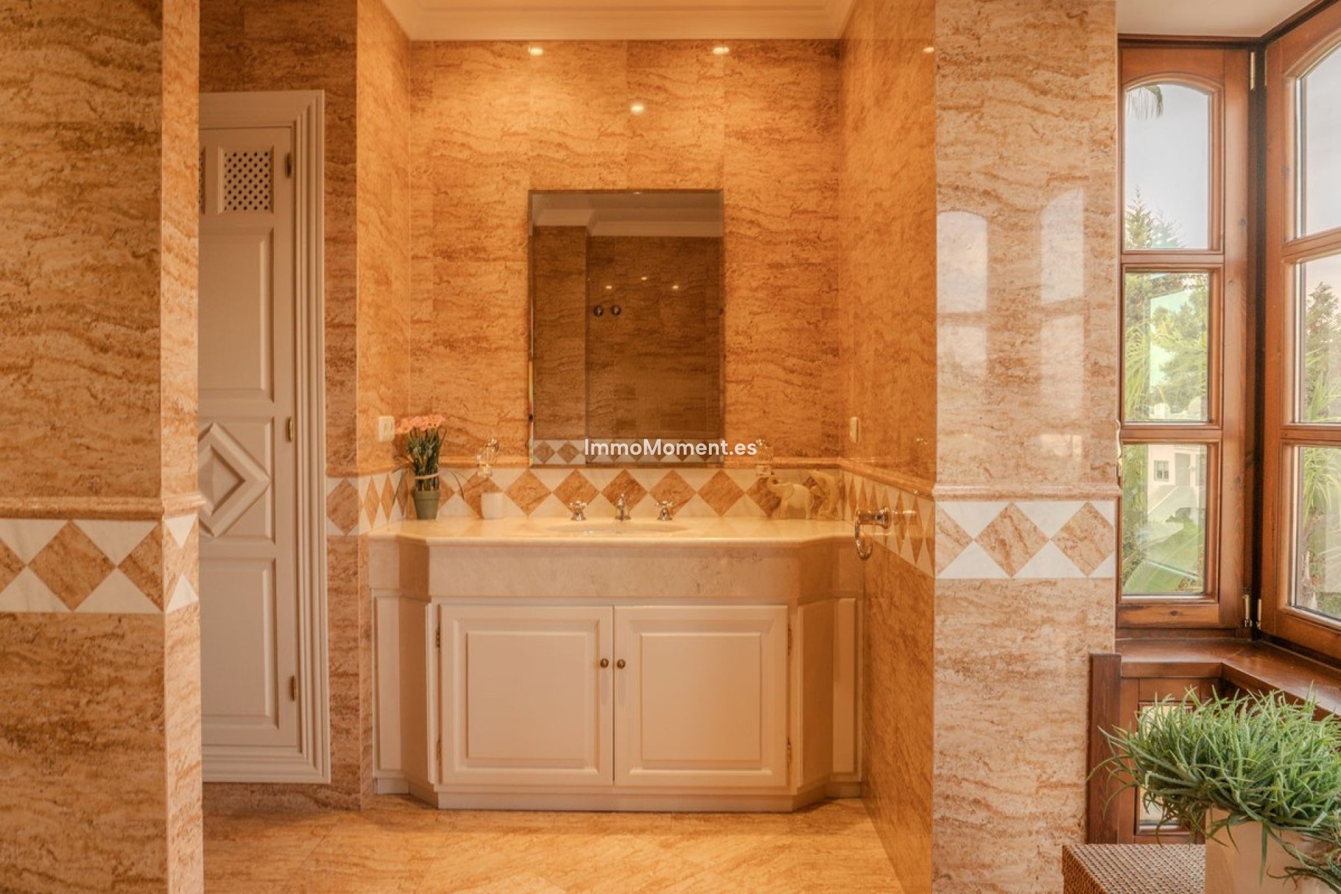 Revente - Villa - Marbella - Nueva Andalucía