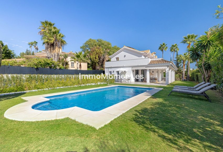 Revente - Villa - Marbella - Nueva Andalucía