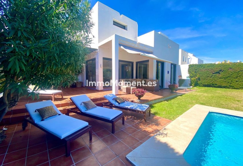 Revente - Villa - Marbella - Nueva Andalucía