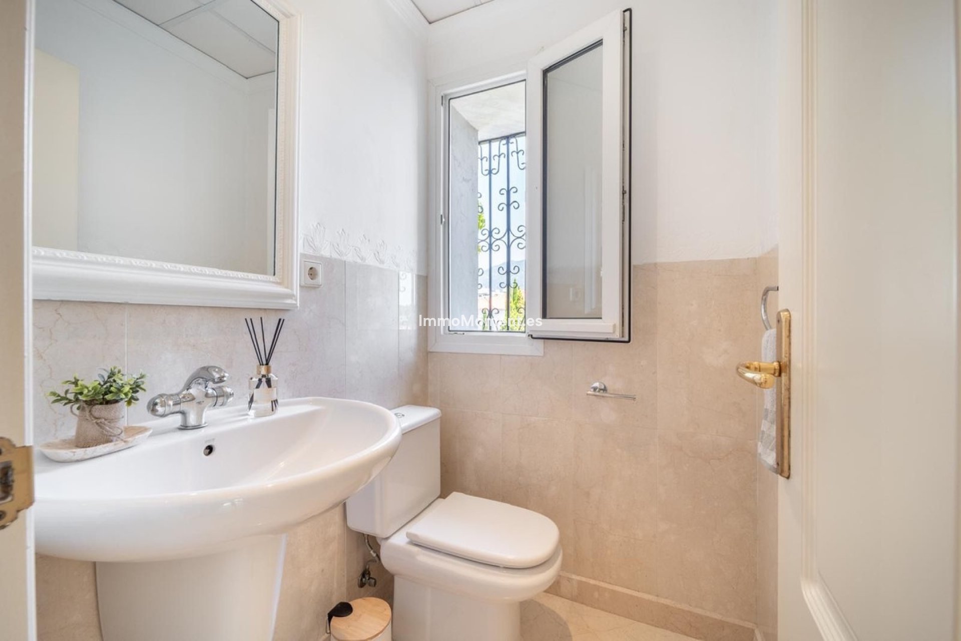 Revente - Villa - Marbella - Nueva Andalucía