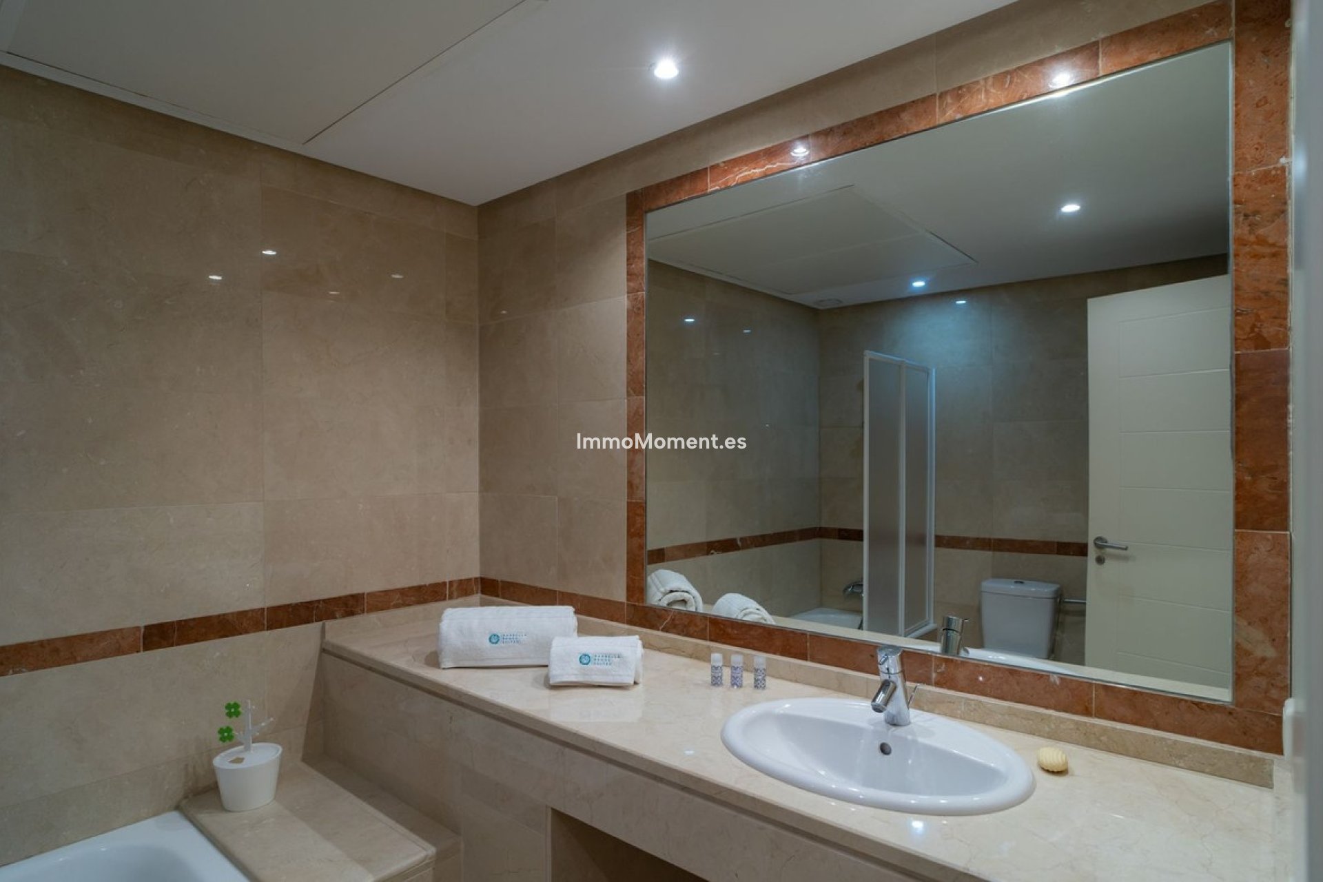 Revente - Villa - Marbella - Nueva Andalucía