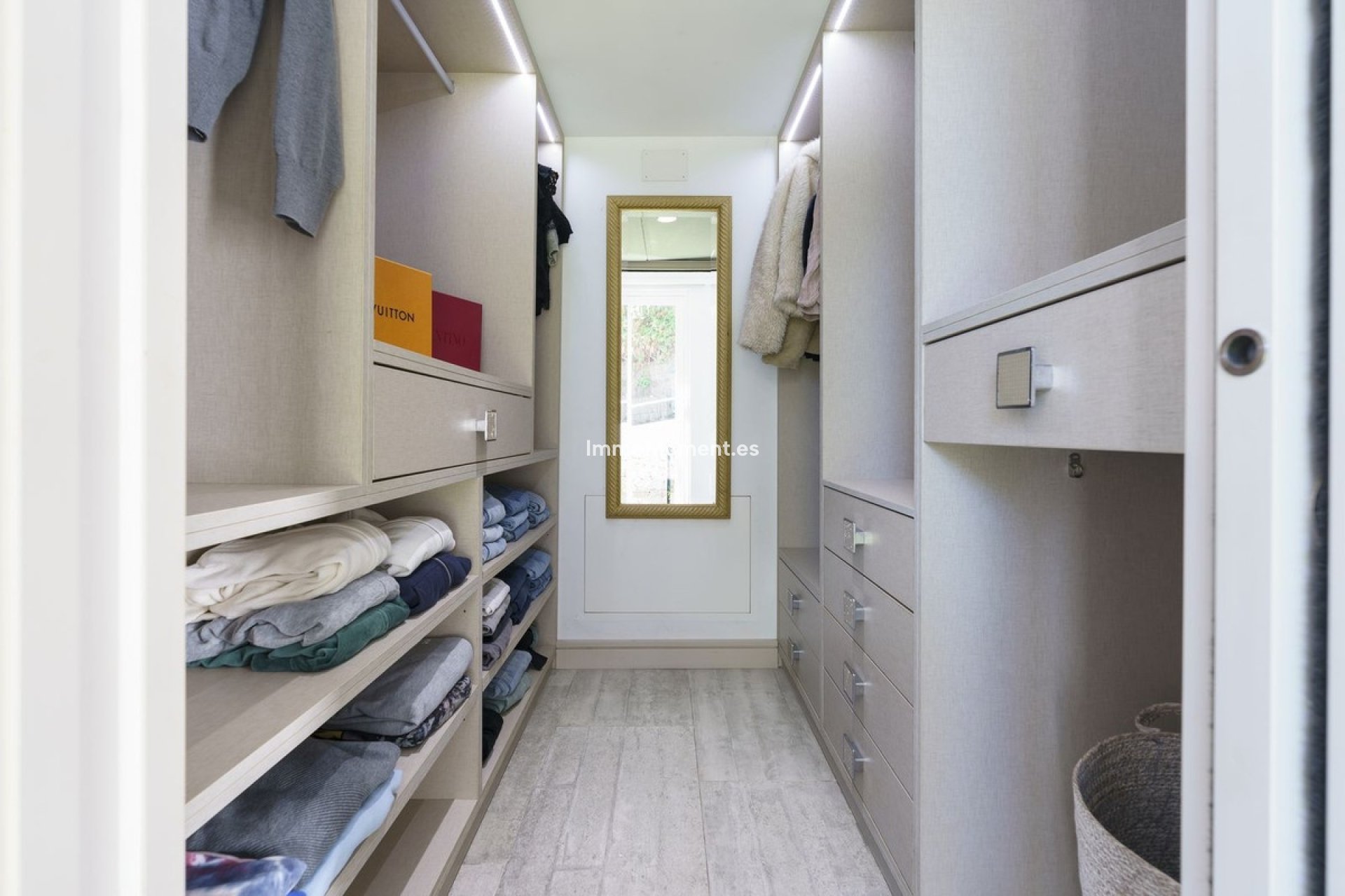 Revente - Villa - Marbella - Nueva Andalucía